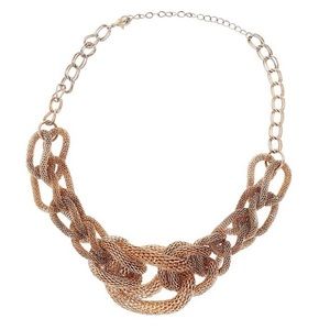 Chunky gold chain necklace